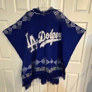 NEW UNUSED Dodgers Baseball Wool Sweater Hooded Blanket Poncho Serape Pullover